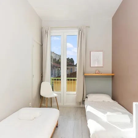 Beautiful & Large Sea View *