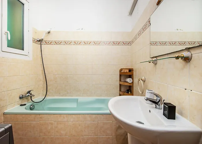 Beautiful & Large Sea View