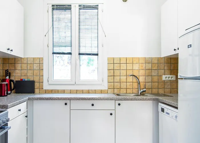 Апартаменти Beautiful & Large Sea View *